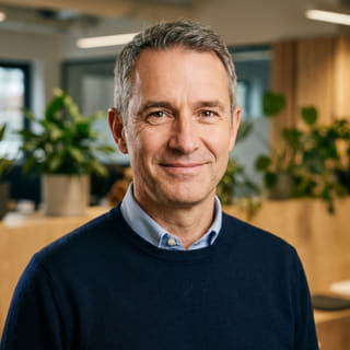 富信翎首席执行官James Mitchell的个人资料照片